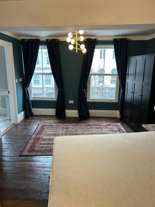 Patrick Street Townhouse Apartment Cork Exterior photo